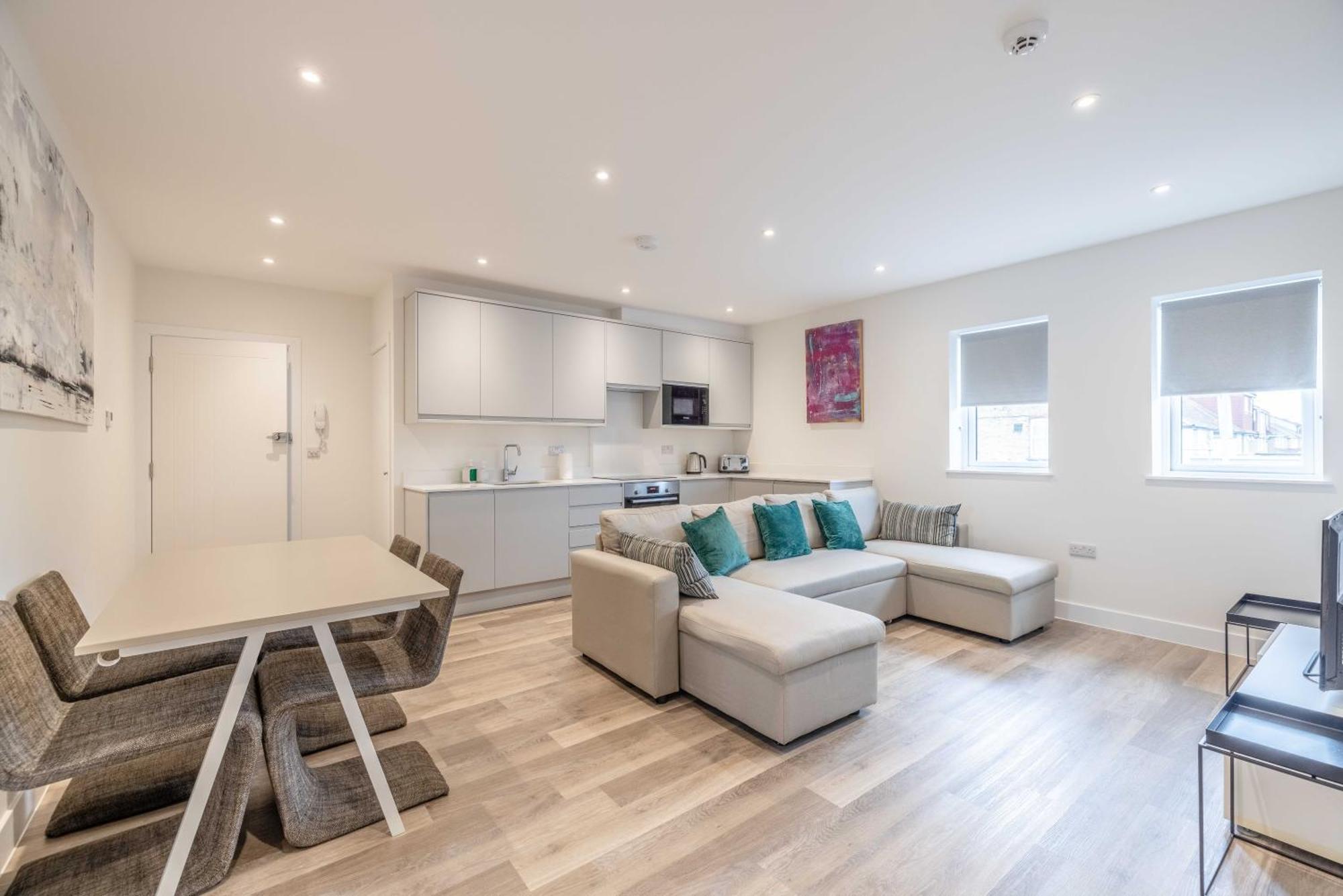 Entr - Modern Apartments In ويندسور المظهر الخارجي الصورة